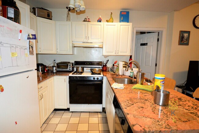 Photo - 322 St Paul St Unit 2