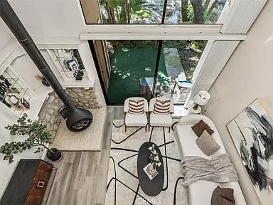 204 Pineview