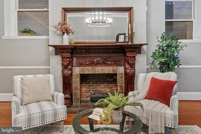 Photo - 3 W Mt Vernon Pl Unit 1