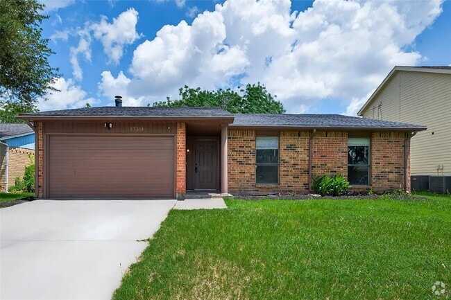Building Photo - 17518 Autumn Hills Dr Rental