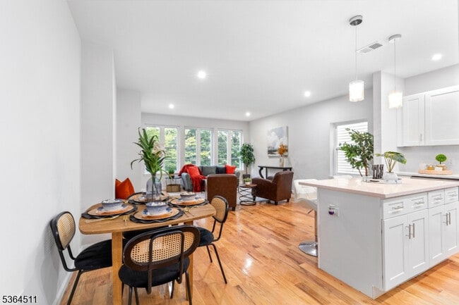 Photo - 22 Speedway Ave Unit First Floor