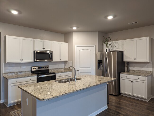 Photo - 122 Fellington Ct