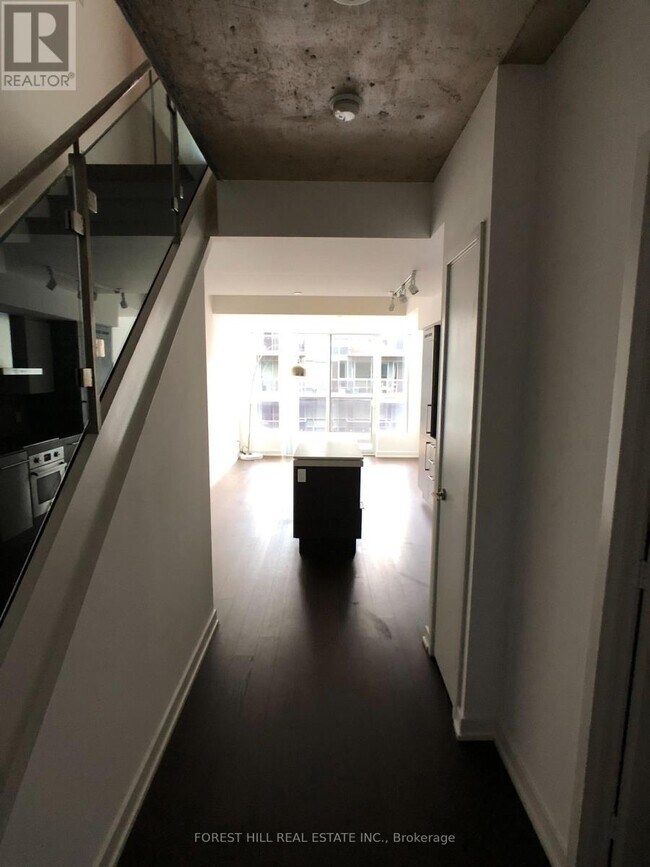 Photo - 1030 King St W Unité Lph33