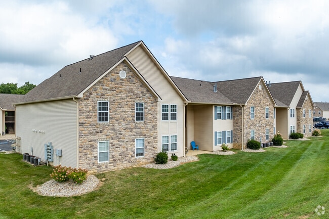 Leafy Dell Apartments - Leafy Dell Apartments