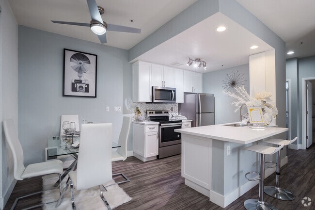 2BR, 2BA - The Citrine - Kitchen