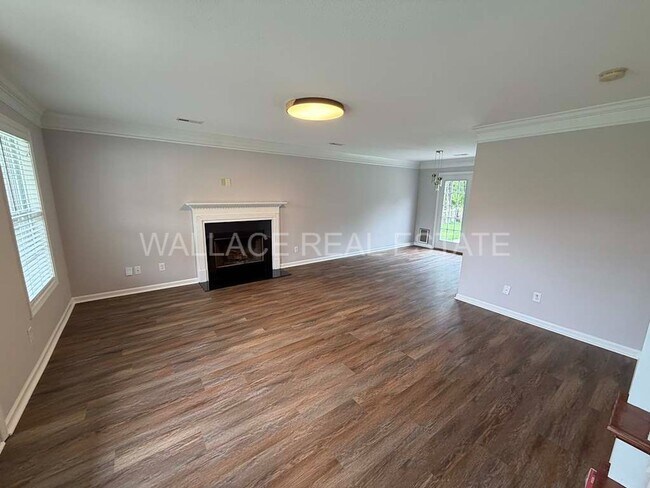 Photo - FANTASTIC 3 BEDROOM, 2.5 BATHROOM HOME IN S. KNOXVILLE!!