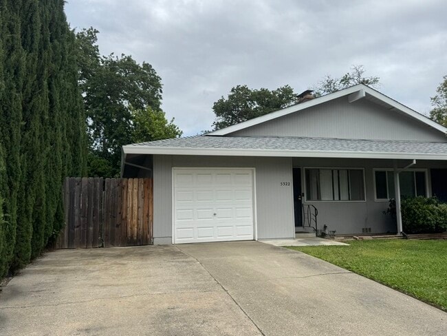 Photo - 2/2 Duplex in Fair Oaks