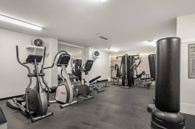 Photo - 9907-9104 104 Street NW Unit ID1314511P