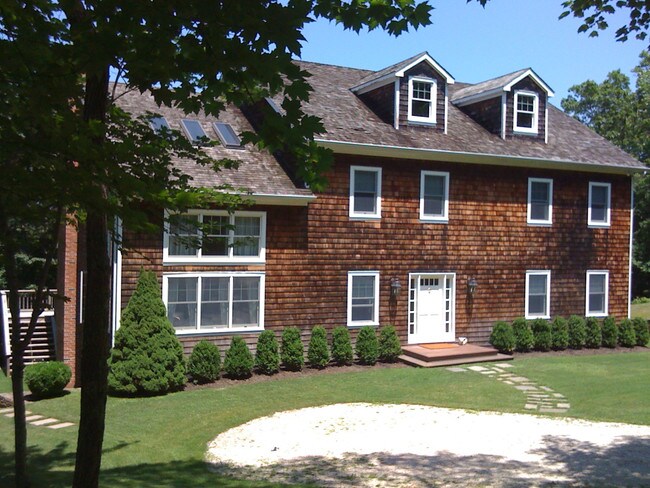 Photo - 25 Laurel Hill Ln