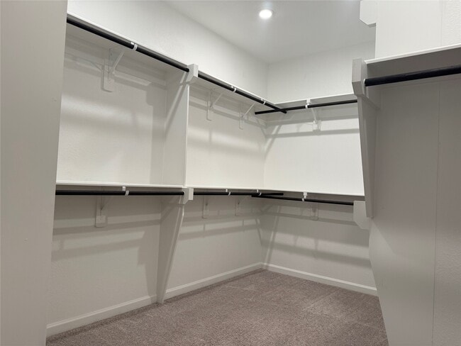 Building Photo - 4942 Hitchings Ct