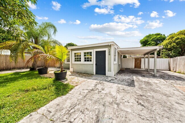 Building Photo - 130 Plum Tree Dr Rental