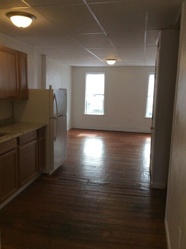 Photo - 2 Bedroom 1 Bath 2nd Floor Apartment in East End of York City