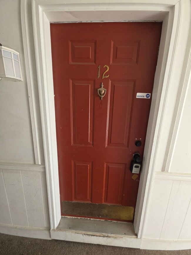 12 Amberly Ct
