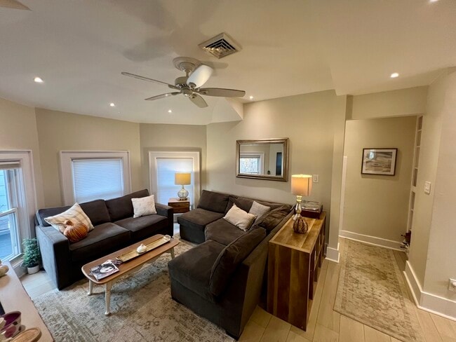 Photo - 246 Washington Ave Unit 2