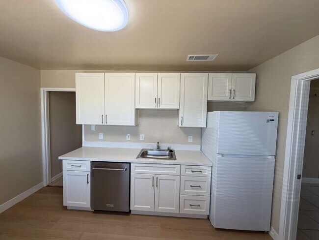 Photo - "Charming 4-Bedroom Home with 2 Baths in Pittsburg – Spacious 1459 Sq Ft Gem!"
