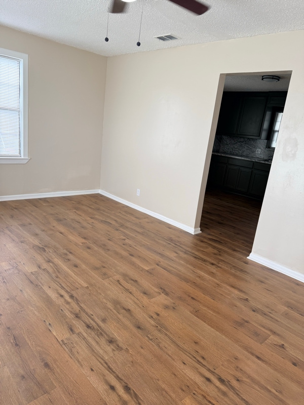 Photo - 414 W Ball St