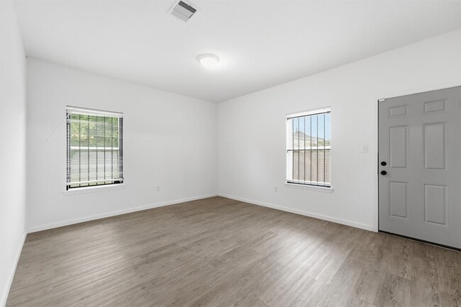 Photo - 319 N Carolina St