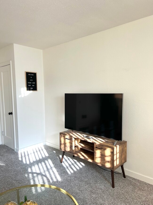 Photo - 1526 Lake Elmo Dr Unit 1