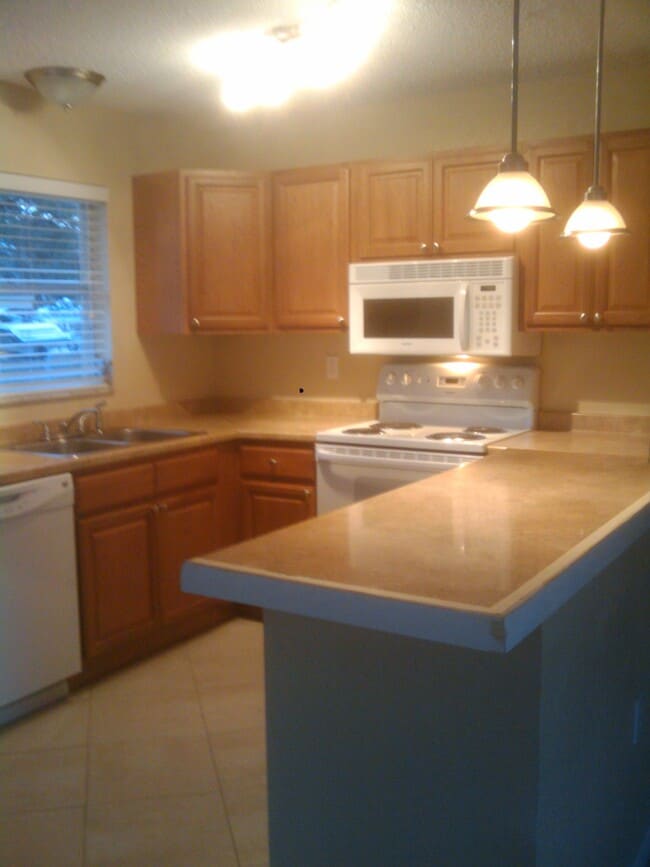 Photo - 247 Royal Palms Dr Unit Front