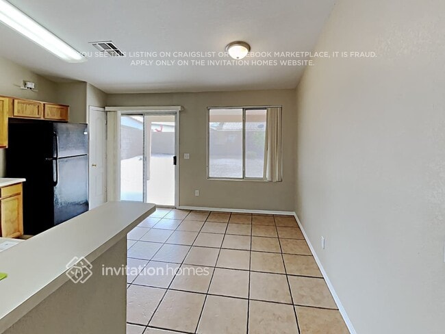 Photo - 965 W 15th Ave