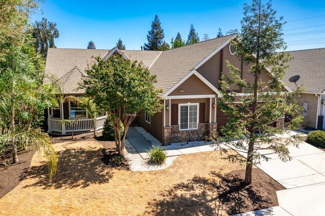 Photo - 5857 W Millbrae Ave