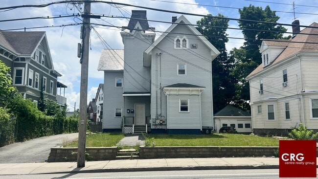 Building Photo - 232 Pleasant St Unit 1