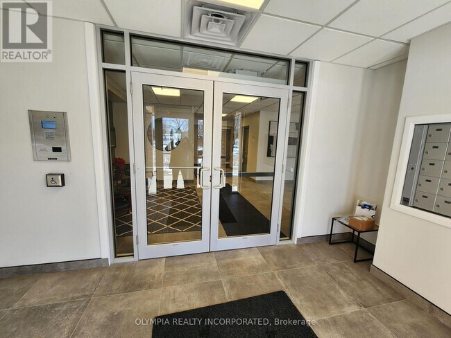 Photo - 5629 Swayze Dr Unité A301