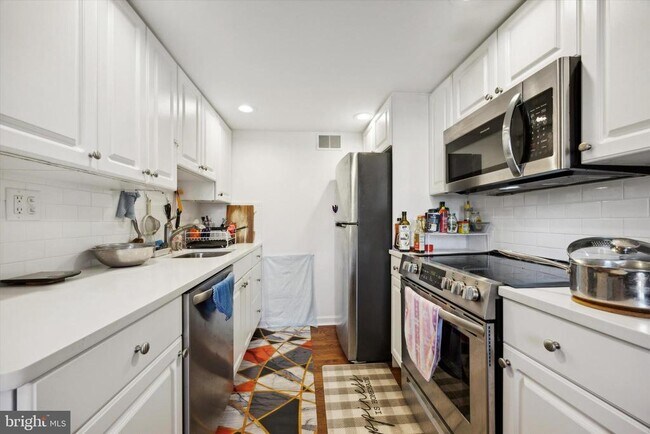 Photo - 25 N Buck Ln