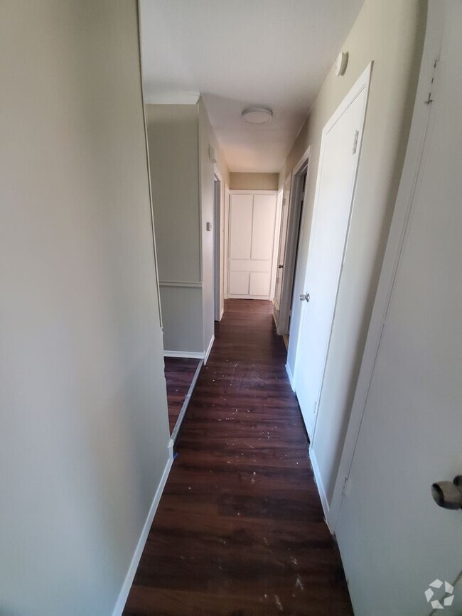 Building Photo - 3025 Lambert Dr Rental