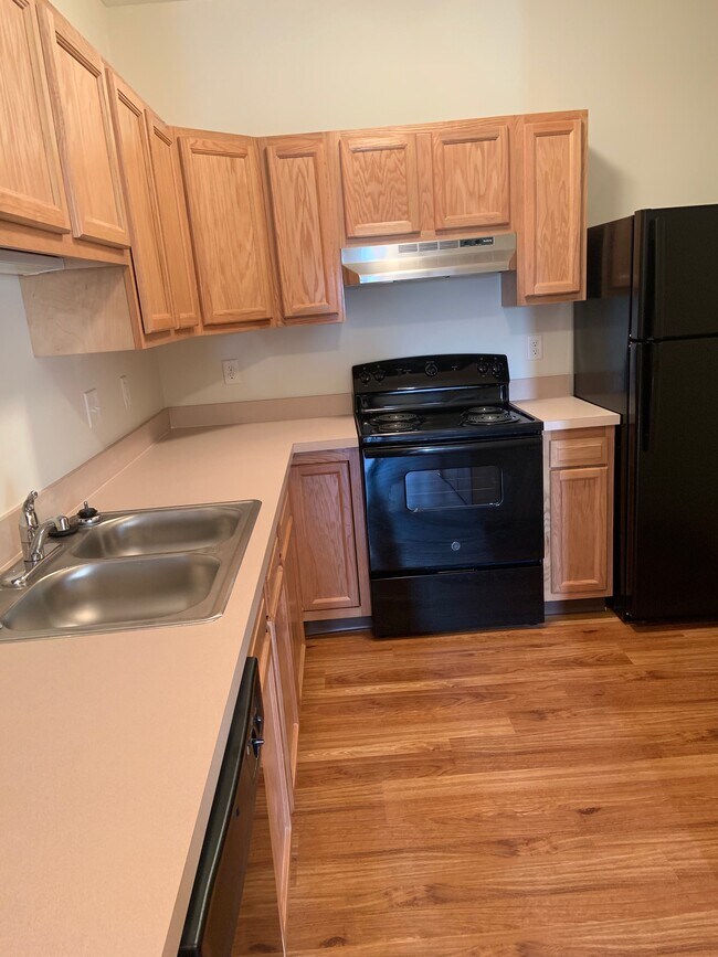 Keywood Gates Apartments Lagrange, OH