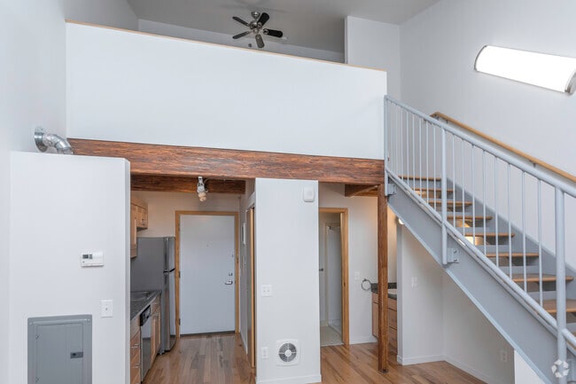 1BR Studio Loft