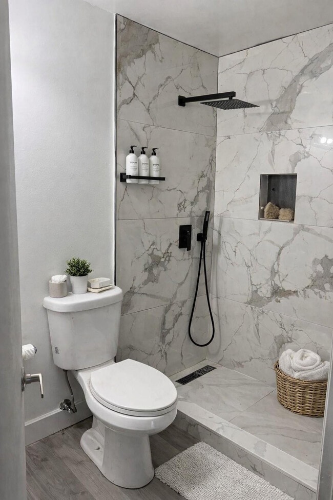 Photo - 1120 Meadows Cir Unit 1120