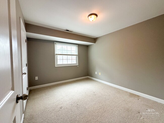 Photo - 1215 Green Oaks Ln