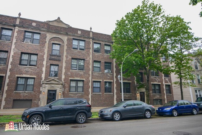 Photo - 3011 N Racine Ave Apartments Unit M03B