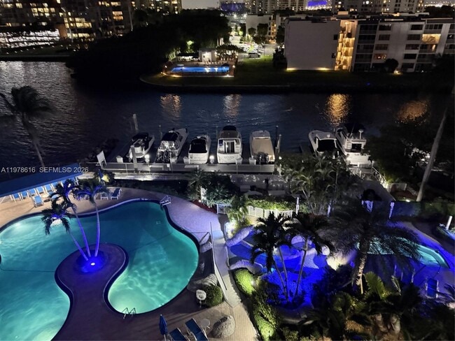 Building Photo - 3530 Mystic Pointe Dr Unit 702