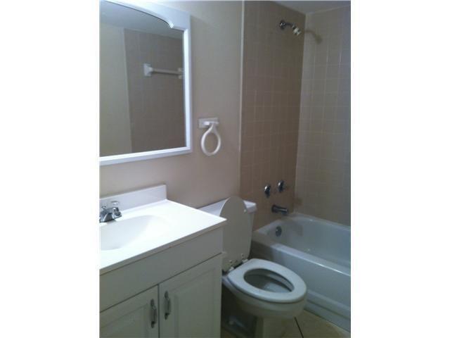 Photo - 3029 Riverside Dr Unit 215