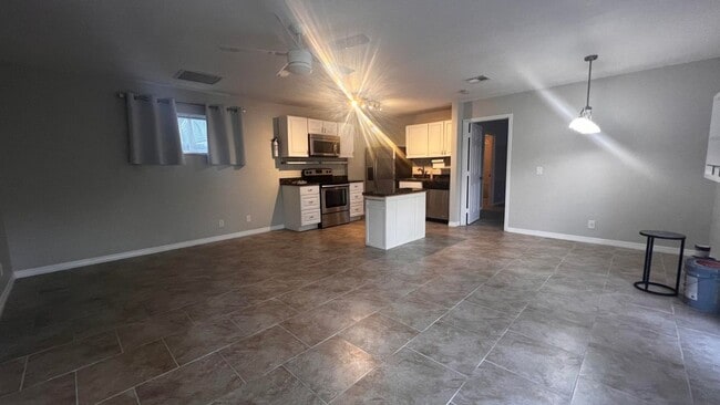Photo - 14 N Crossings Cir