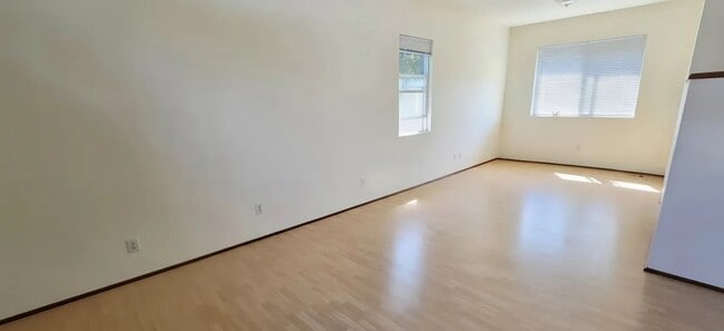 Photo - 13806 Chambana Pl NW