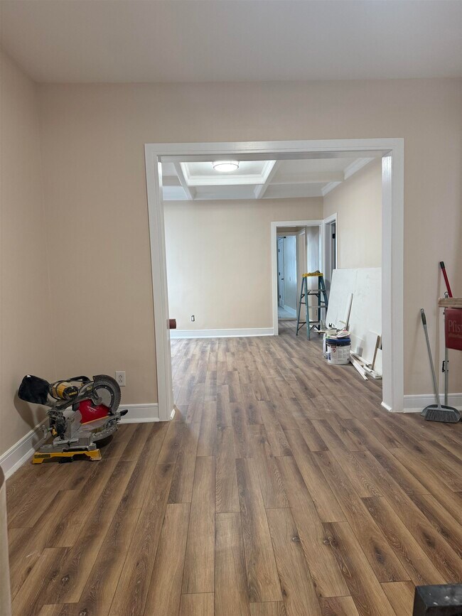 Photo - 90-92-92 W 42nd St