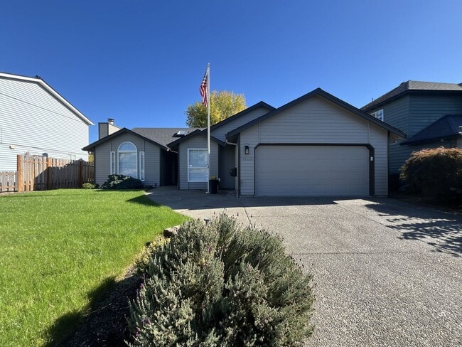 Photo - Beautiful Single-Level 3 Bedroom Home with Modern Kitchen and Open Floor Plan