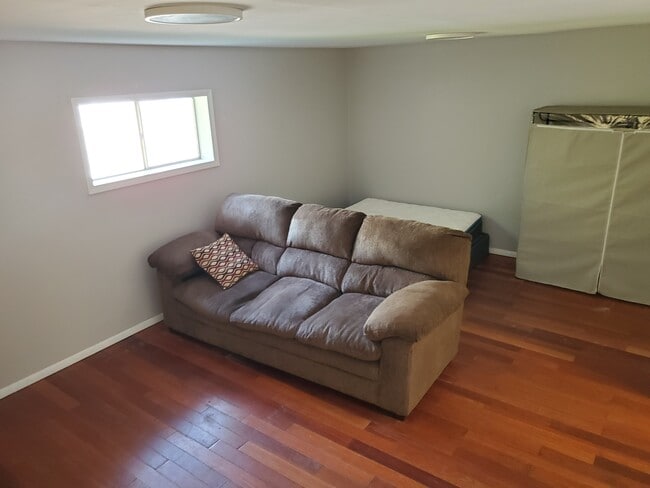 Photo - Bennett Unit B