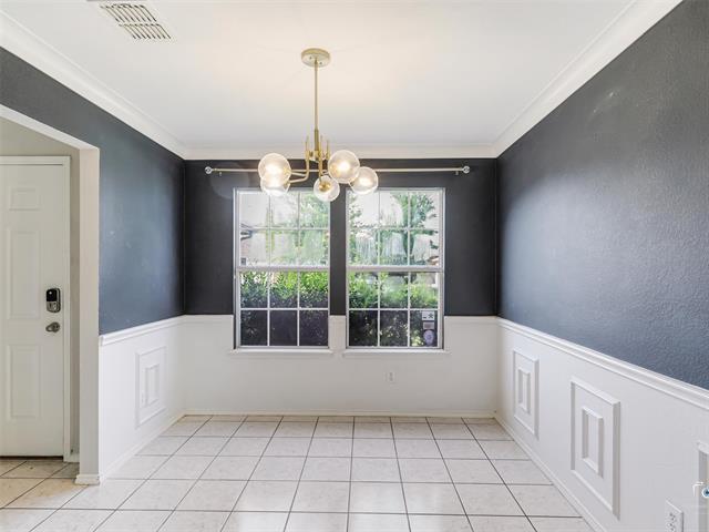 Photo - 1637 Elm St