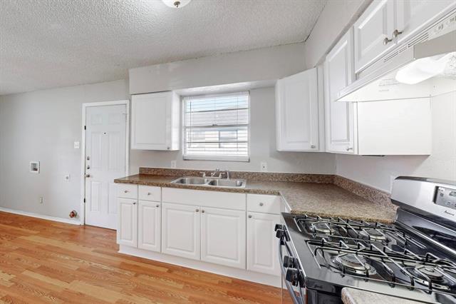 Photo - 8707 Slay St