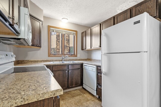Photo - Westridge Apartments