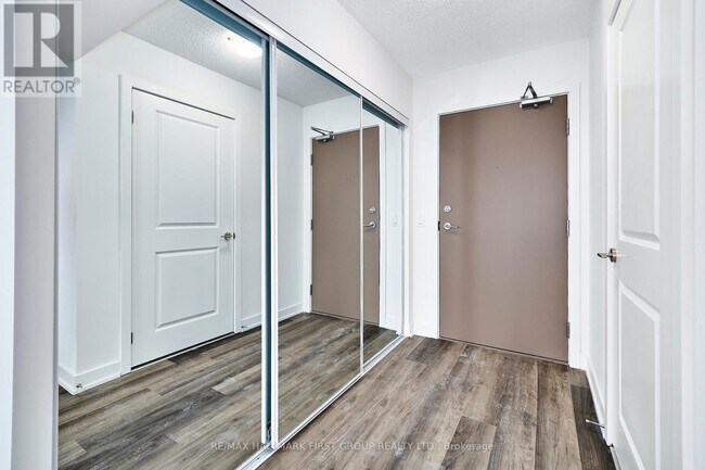 Photo - 1010 Sandy Beach Rd Unité 604