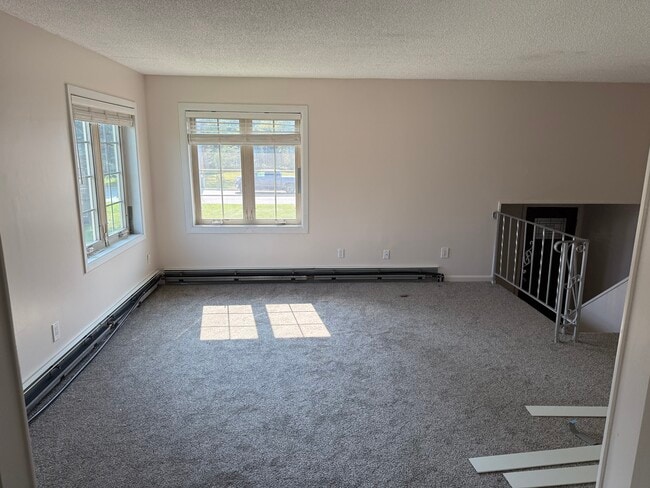 Photo - 606-613 13th St NW