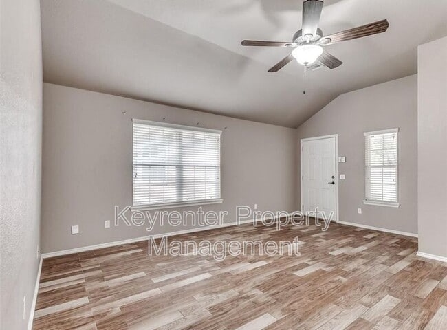 Photo - 517 Cherokee Gate Dr