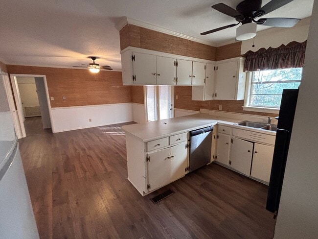 Photo - Nice 3 Bedroom 2 bath home!