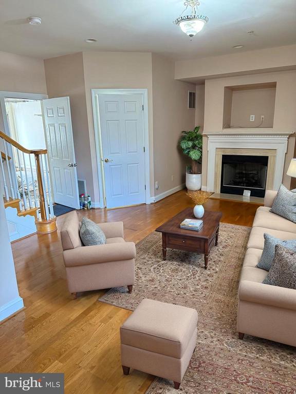 Photo - 1326 Lessard Ln