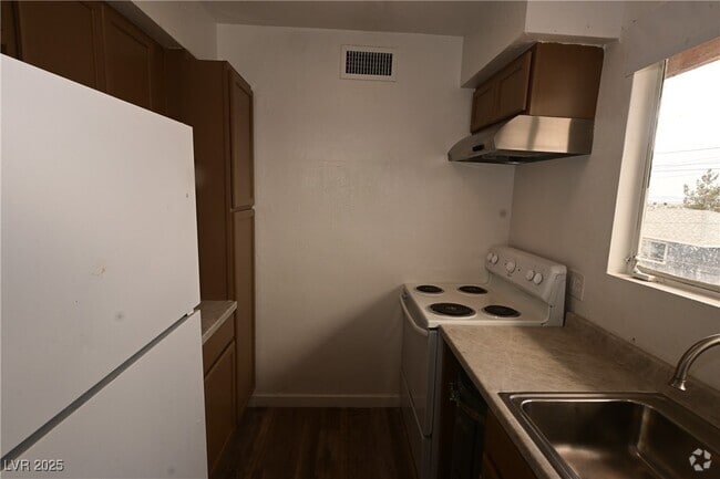 Building Photo - 380 N 13th St Unit 380 Rental
